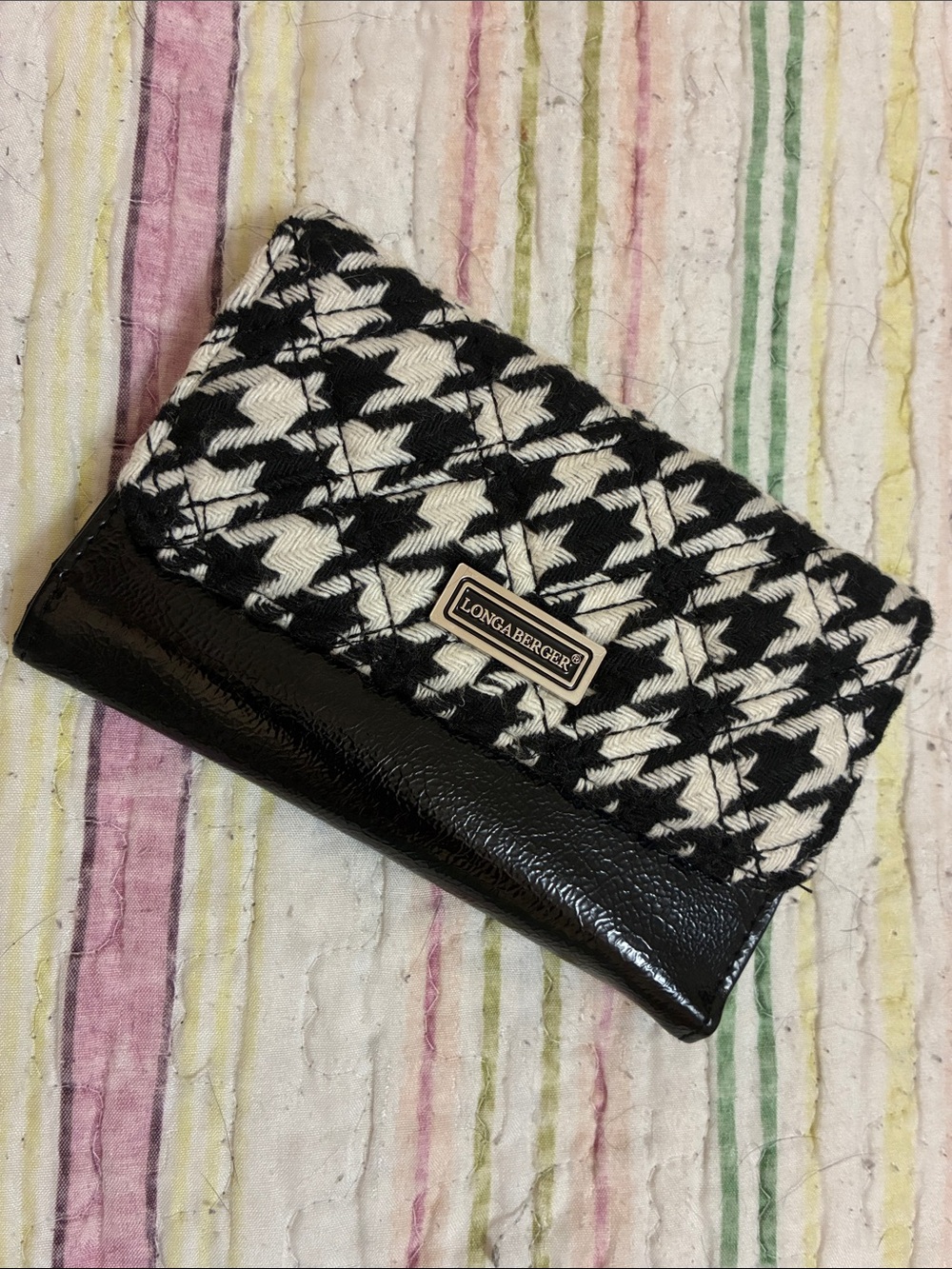 Longaberger Black and White Houndstooth Quilted Clutch Wallet
